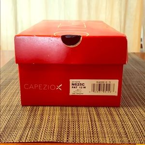 Capezio girls tap shoes